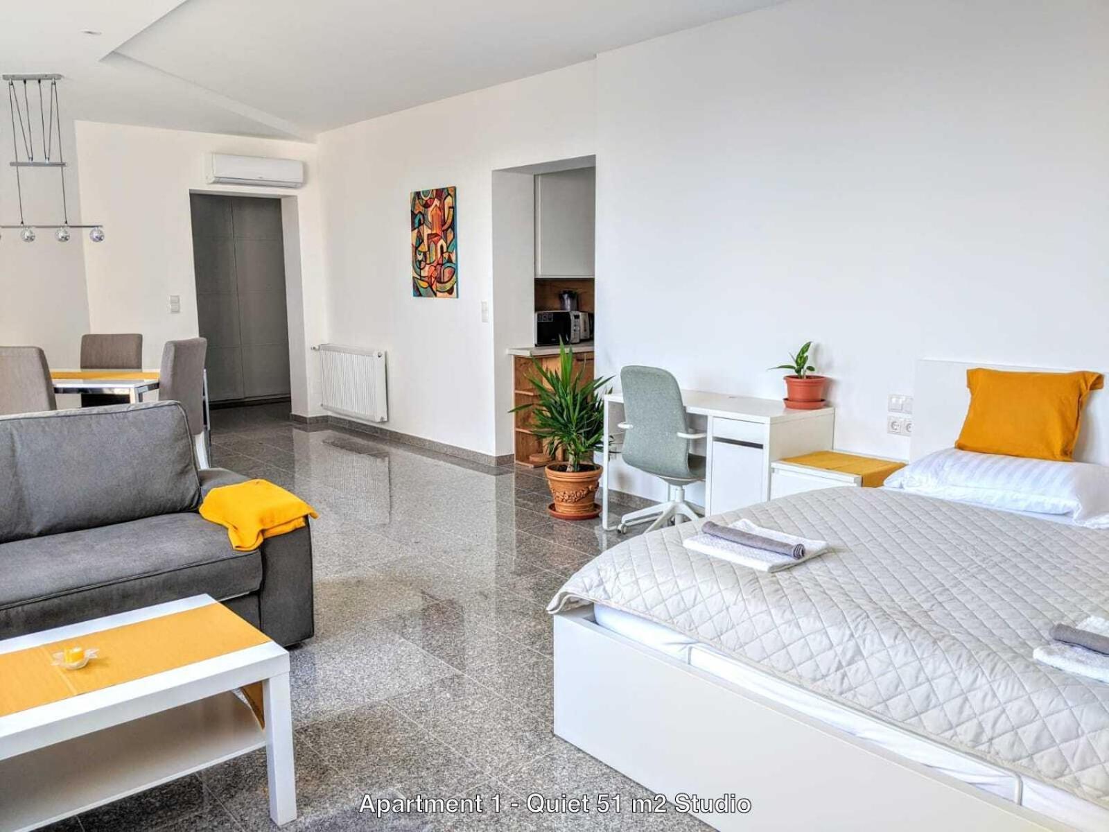 Clearvuehome Apartments Bratislava Slavin Экстерьер фото