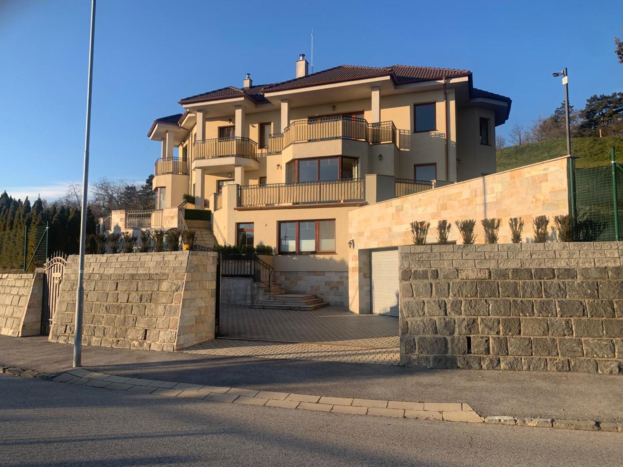 Clearvuehome Apartments Bratislava Slavin Экстерьер фото